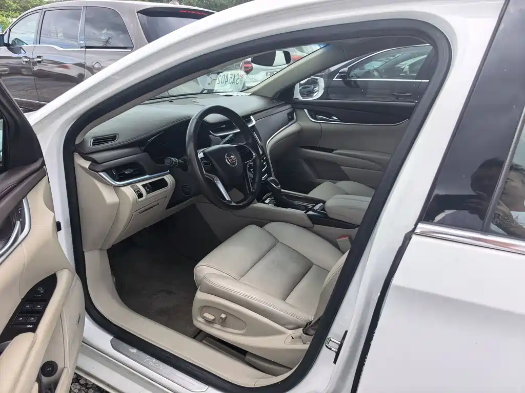 Cadillac XTS — миниатюра 4