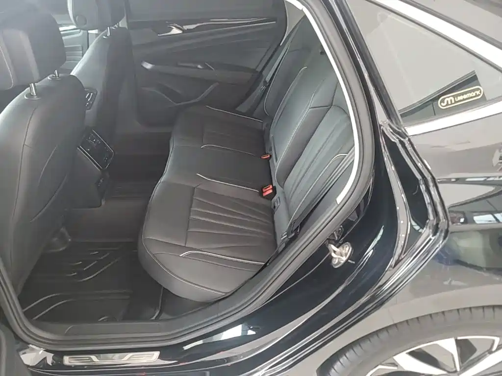 Volkswagen Passat — миниатюра 17