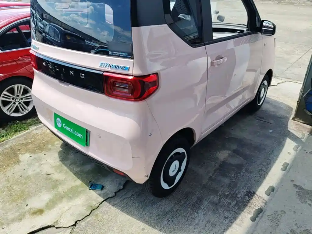 Wuling MINIEV — миниатюра 8