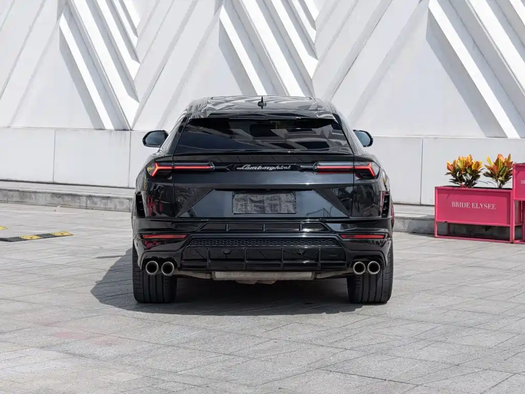 Lamborghini Urus — миниатюра 5