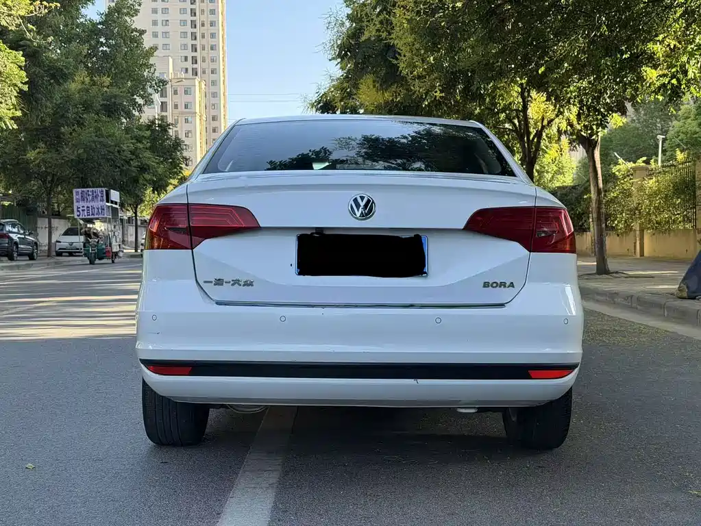 Volkswagen Bora — миниатюра 4