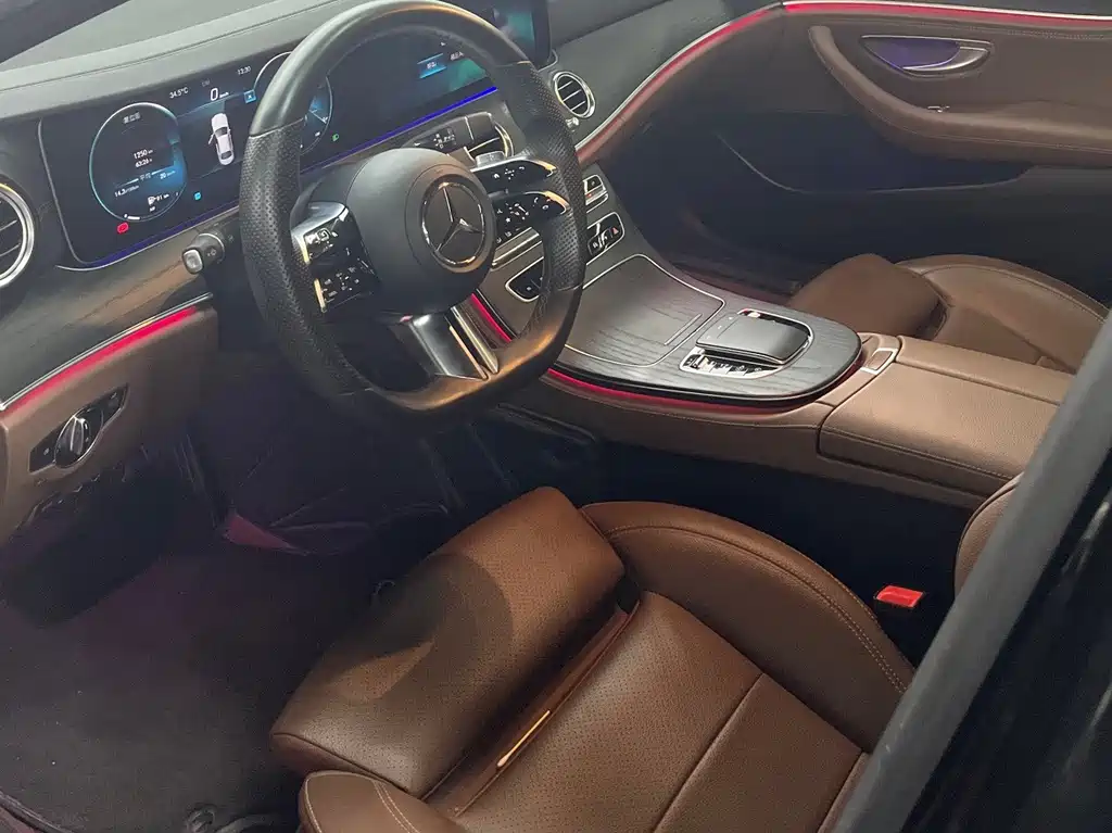 Mercedes-Benz E-Class — миниатюра 4