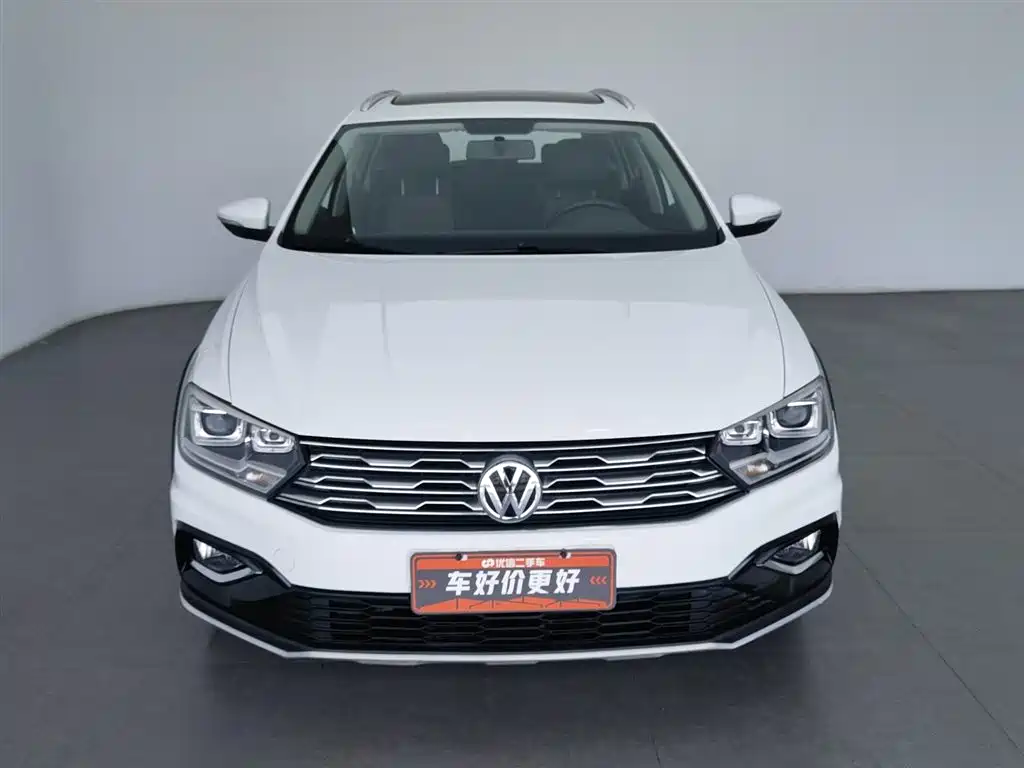 Volkswagen C-Trek 2018 230TSI MT Comfort