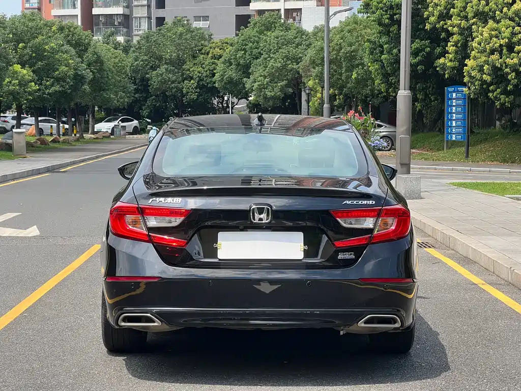 Honda Accord — миниатюра 20
