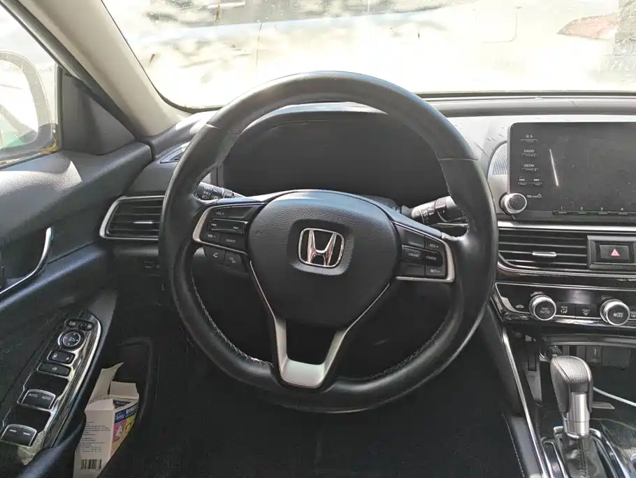 Honda Accord — миниатюра 15