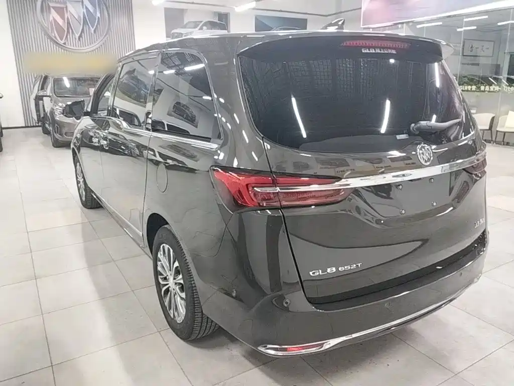 Buick GL8 — миниатюра 5