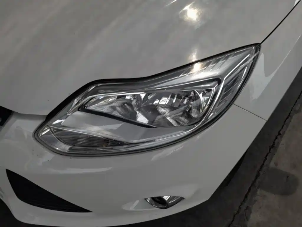 Ford Focus — миниатюра 24