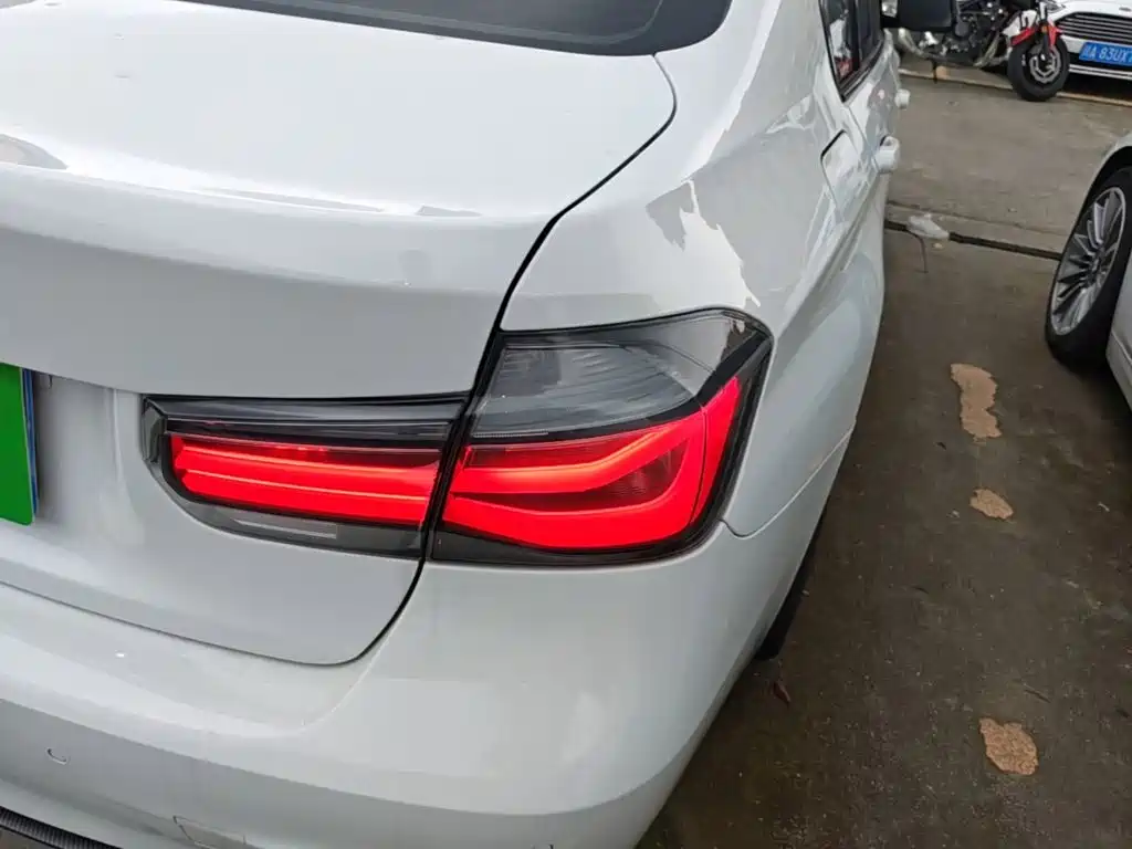 BMW 3 Series — миниатюра 8