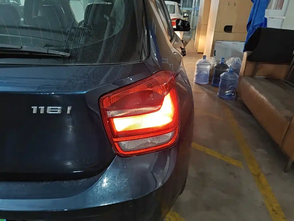 BMW 1 Series (Import) — миниатюра 8