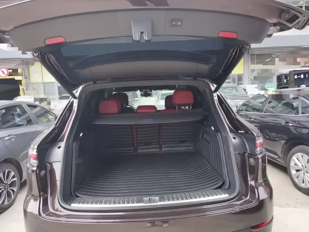 Porsche Cayenne — миниатюра 19
