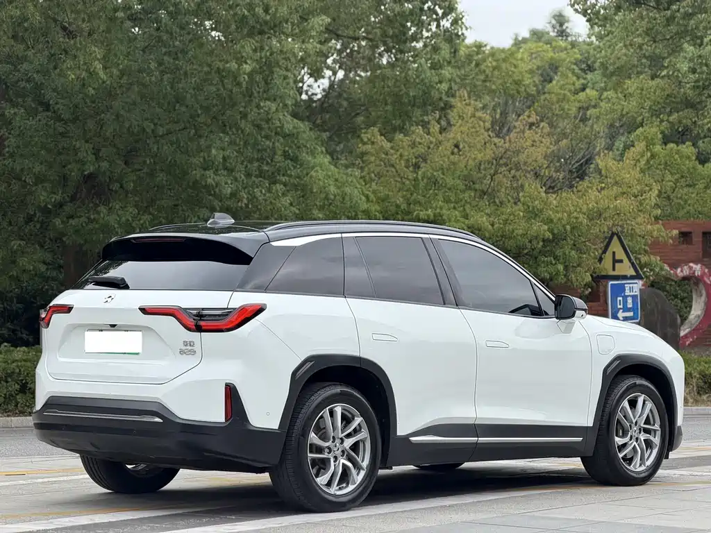 NIO ES6 — миниатюра 14