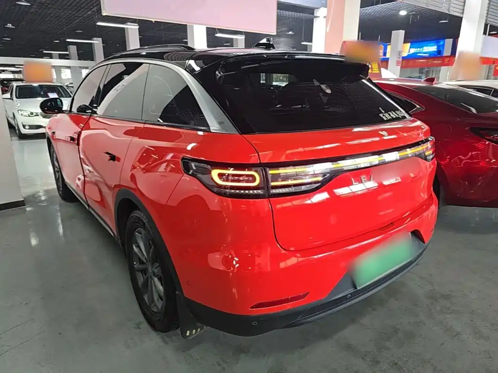 Leapmotor Leapmotor C11 — миниатюра 5