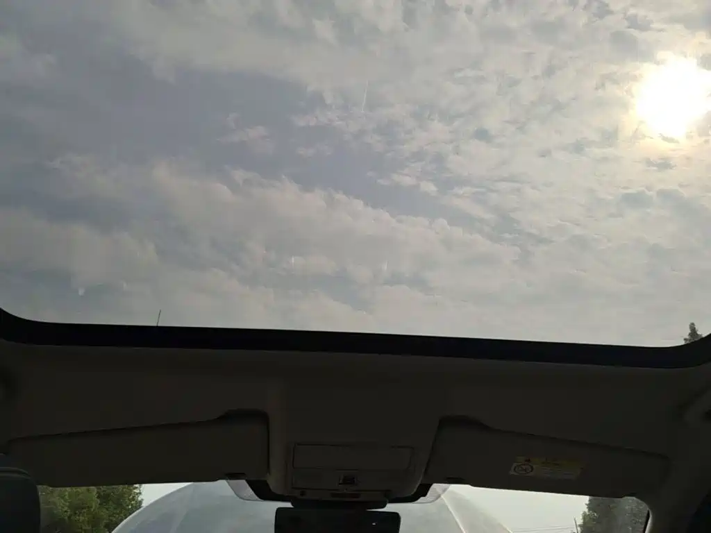 Land Rover Discovery Sport Hybrid — миниатюра 18