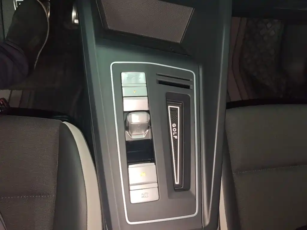 Volkswagen Golf — миниатюра 14