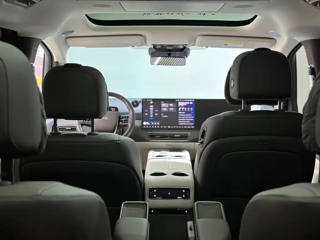 Li Auto Li MEGA — миниатюра 39