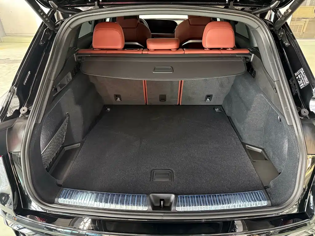 Audi Q5L — миниатюра 9