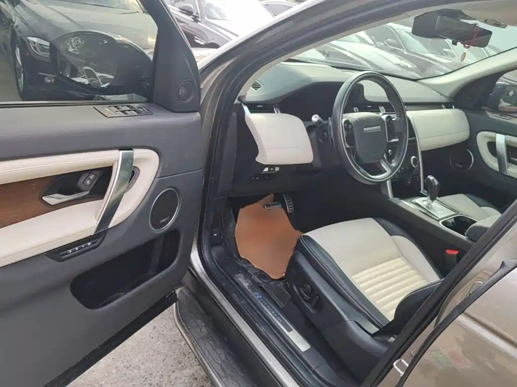 Land Rover Discovery Sport Hybrid — миниатюра 16