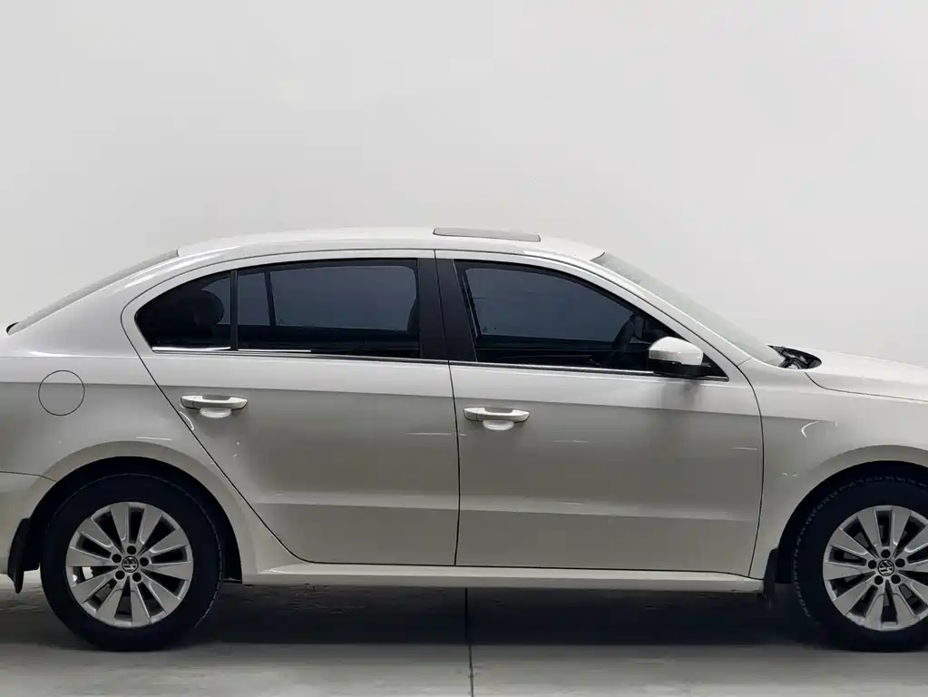 Volkswagen Lavida — миниатюра 7
