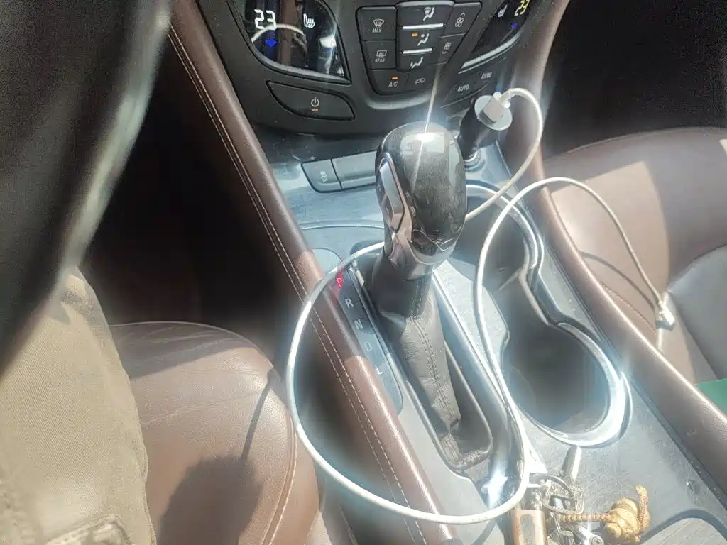 Buick Envision Plus — миниатюра 11