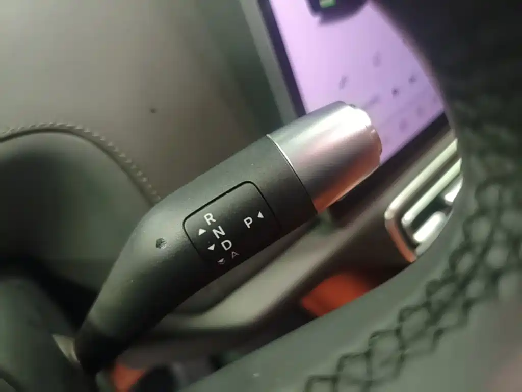 Li Auto Li L8 — миниатюра 14