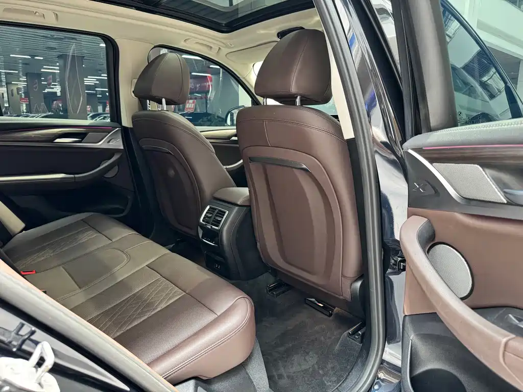 BMW X3 — миниатюра 19