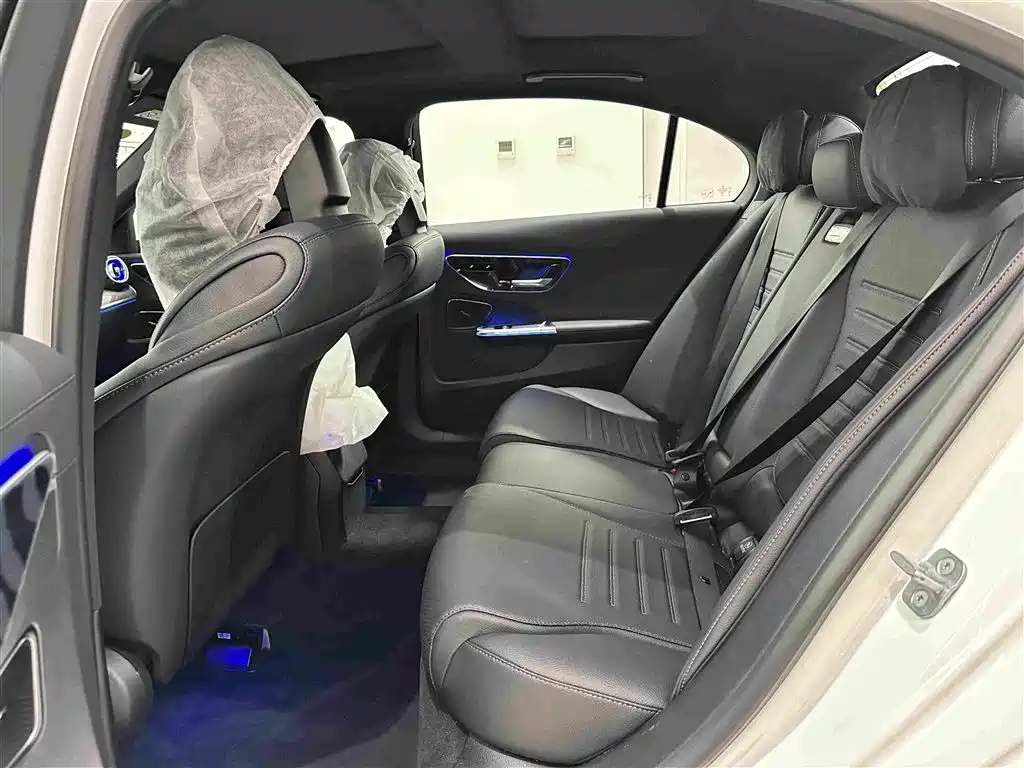 Mercedes-Benz C-Class — миниатюра 19