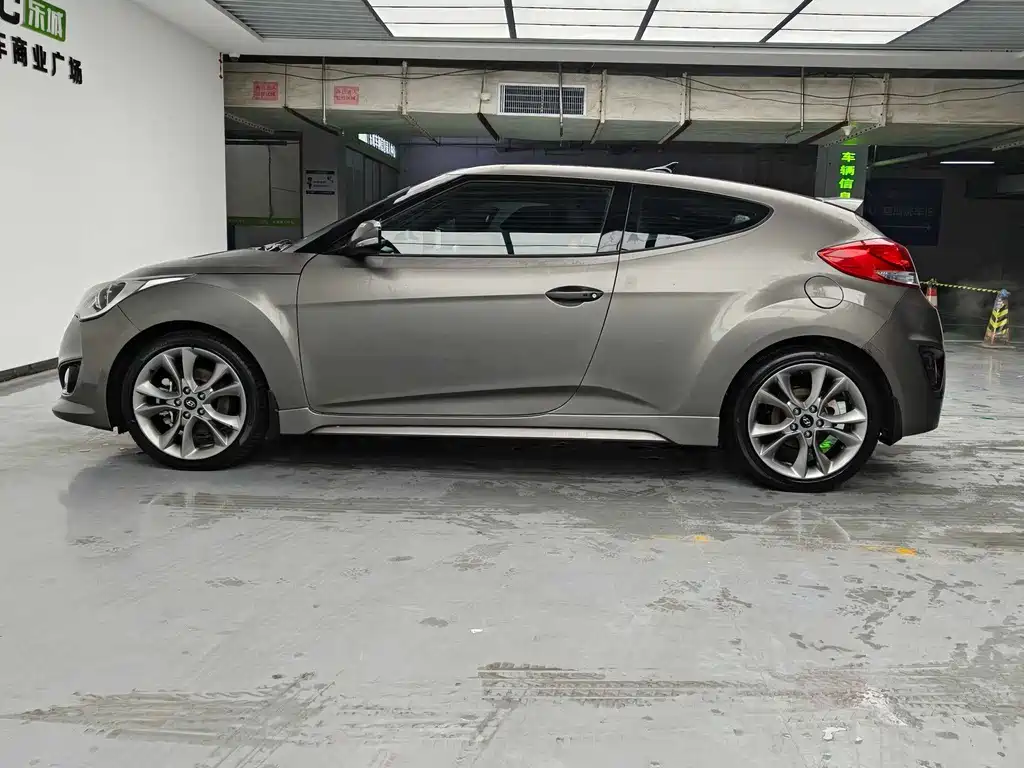 Hyundai Veloster — миниатюра 7