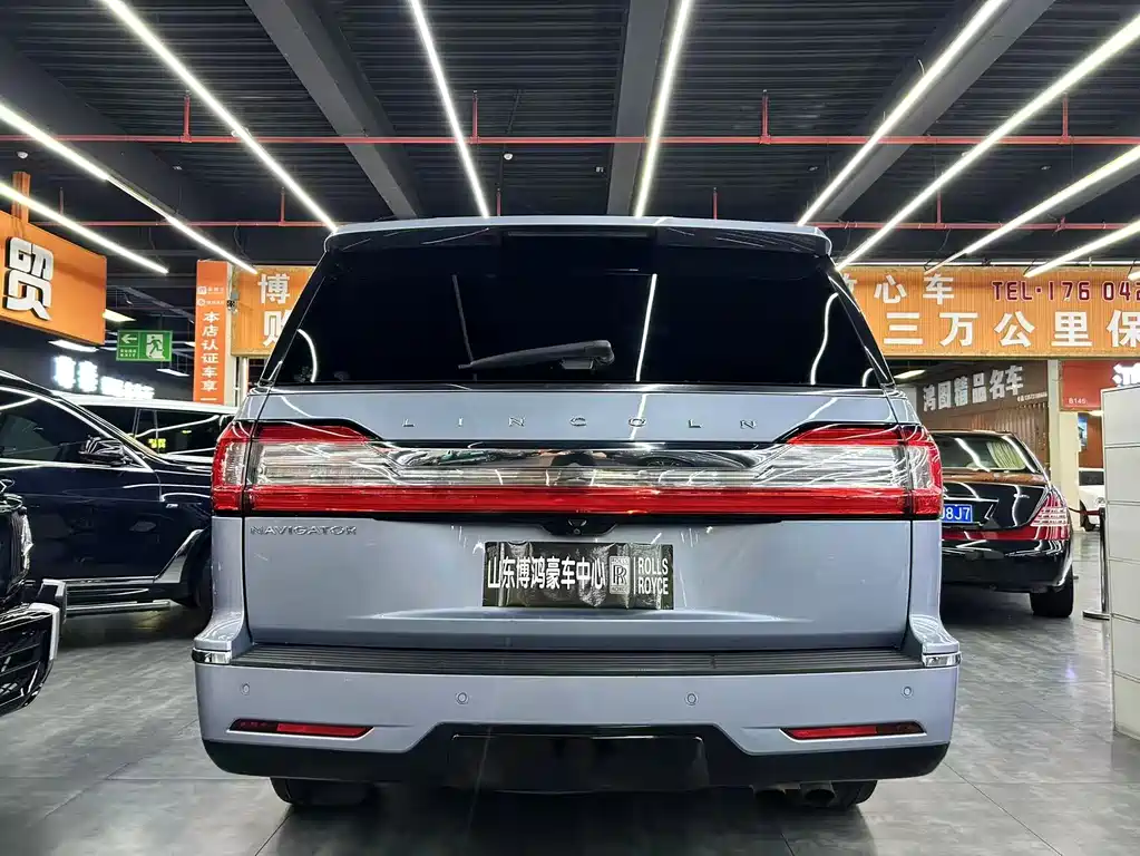 Lincoln Navigator — миниатюра 18