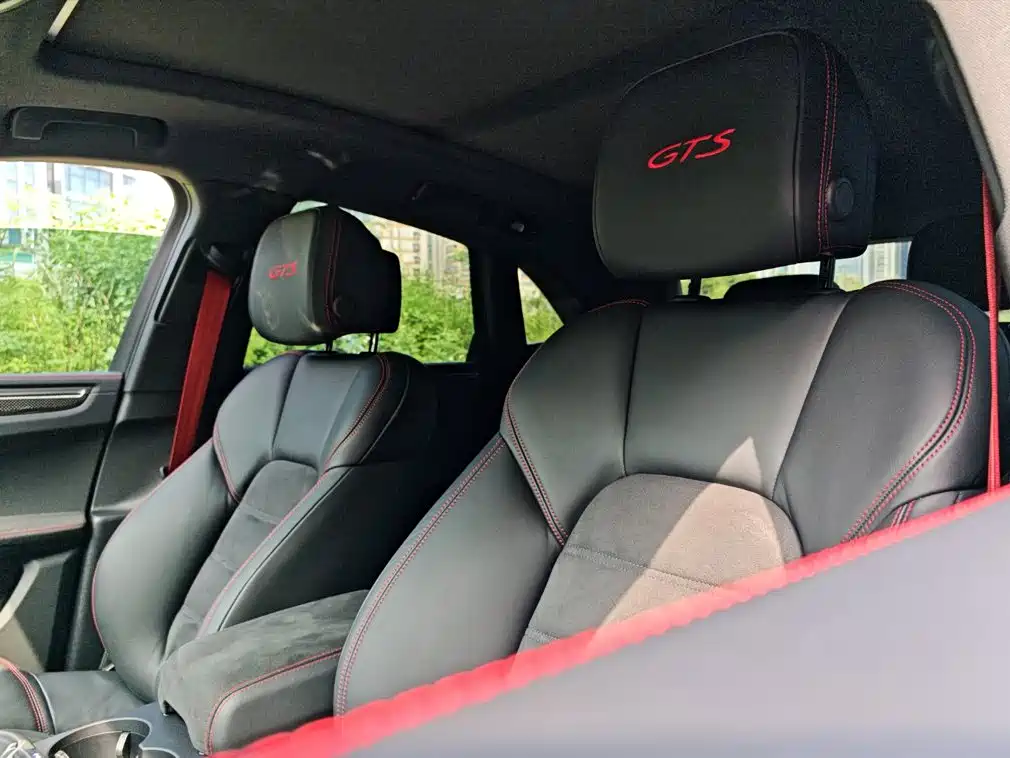 Porsche Macan — миниатюра 17