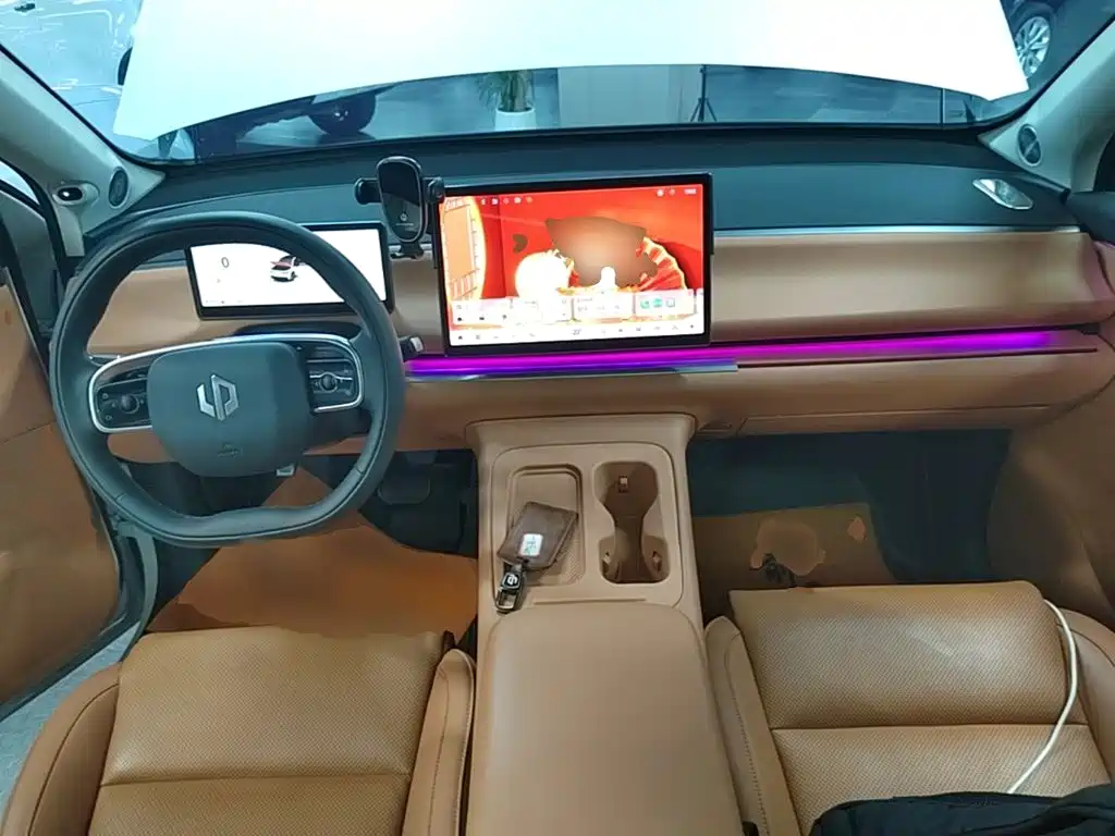 Leapmotor Leapmotor C10 — миниатюра 10