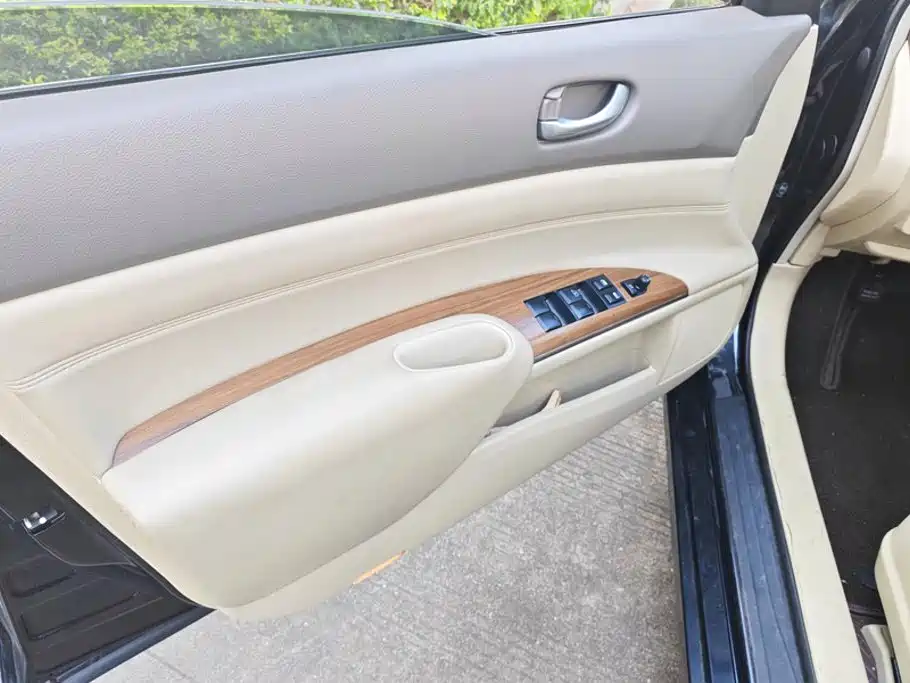 Nissan Teana — миниатюра 7