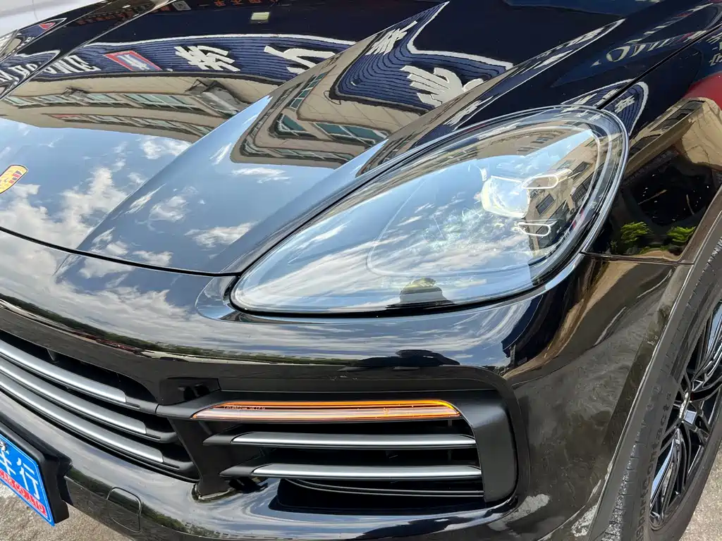 Porsche Cayenne — миниатюра 32