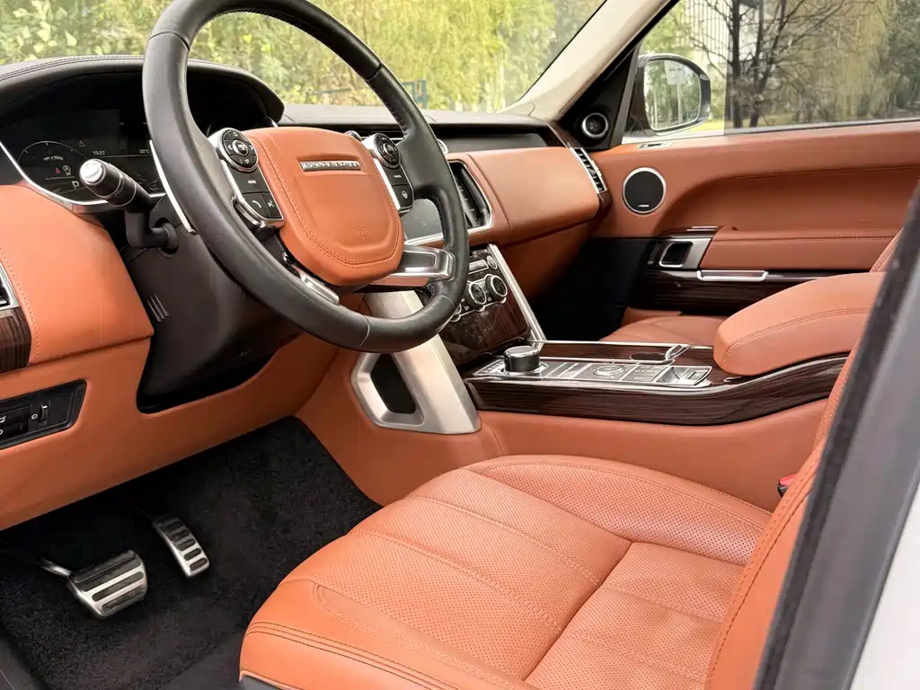 Land Rover Range Rover — миниатюра 7
