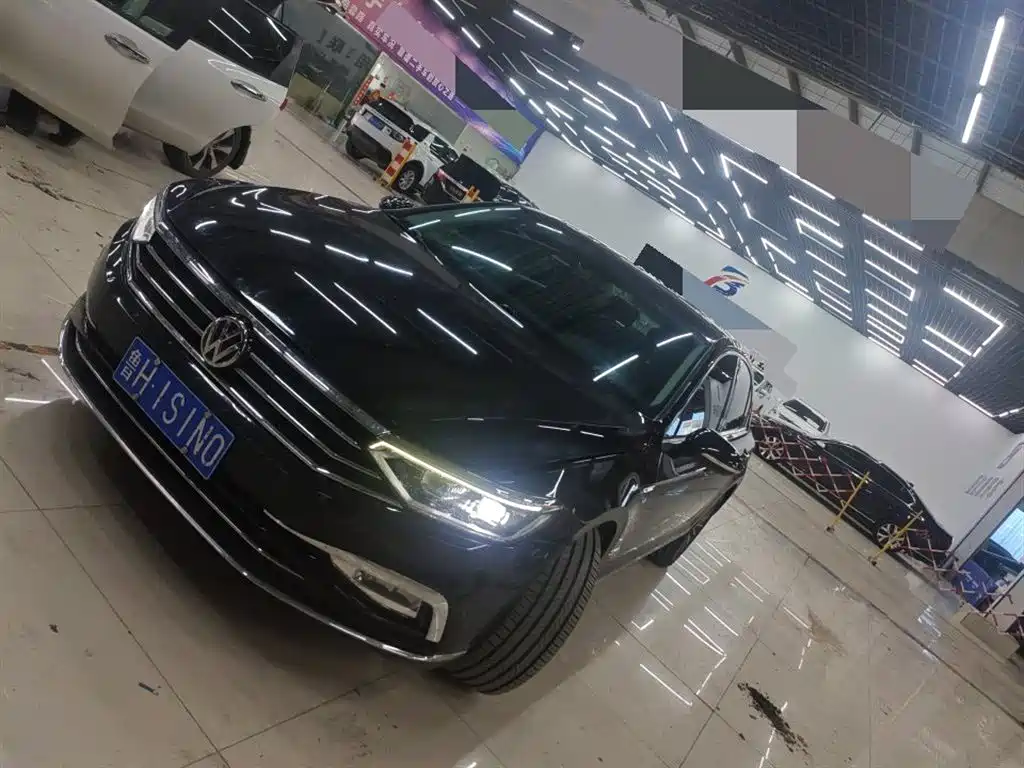 Купить Volkswagen Magotan