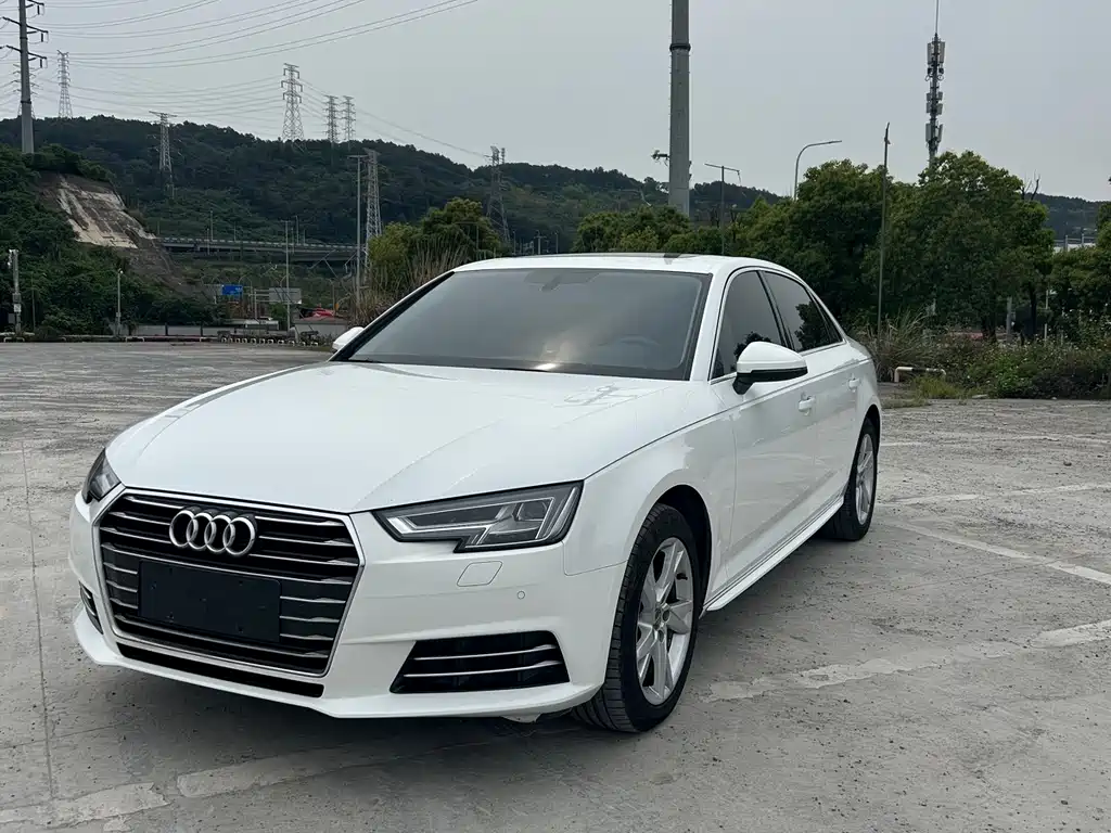 Audi A4L 2017