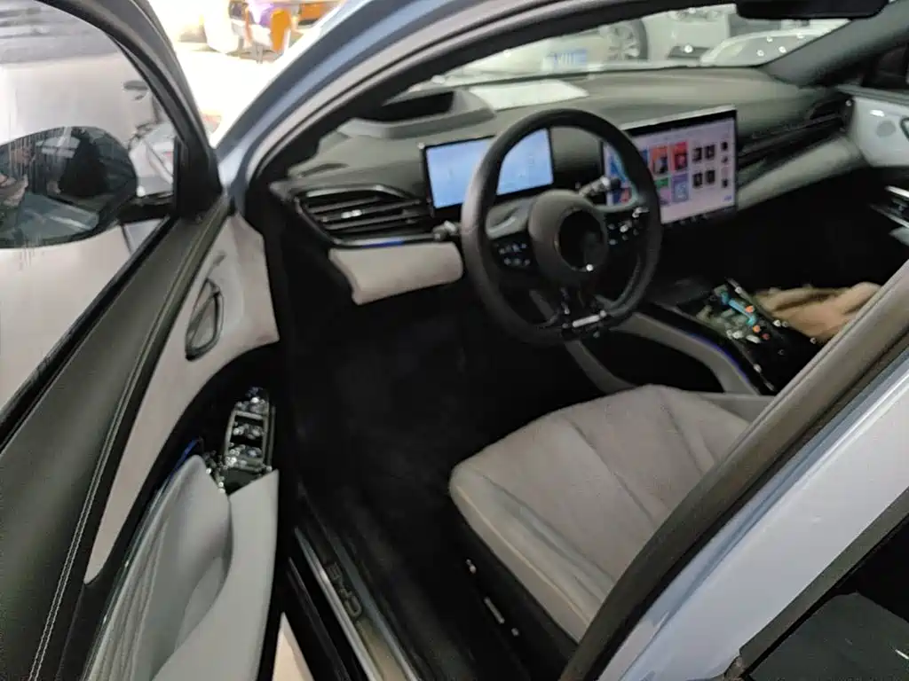 BYD Seal — миниатюра 16