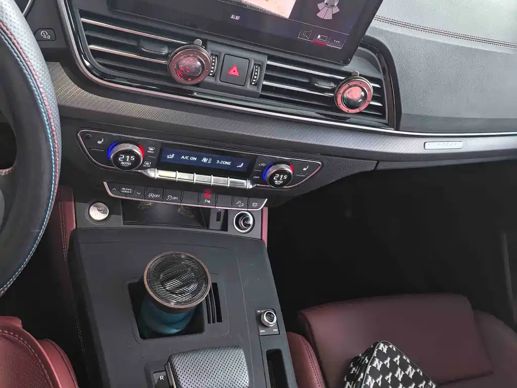 Audi Q5L — миниатюра 13