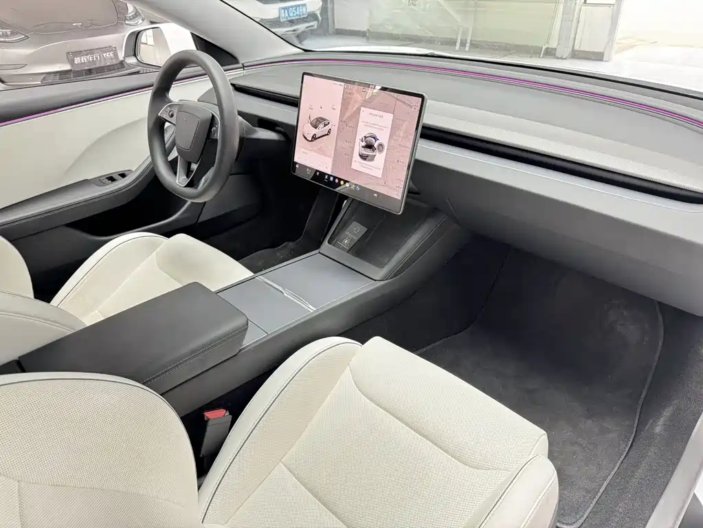 Tesla Model 3 — миниатюра 14