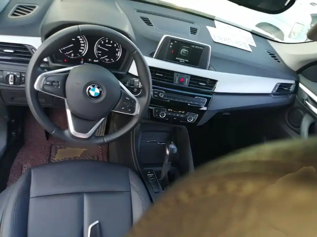 BMW X1 — миниатюра 10