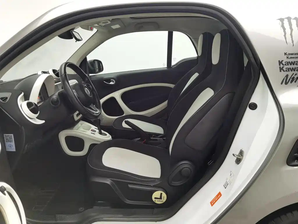 smart Smart Fortwo — миниатюра 10