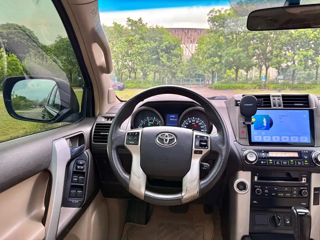 Toyota Prado — миниатюра 11