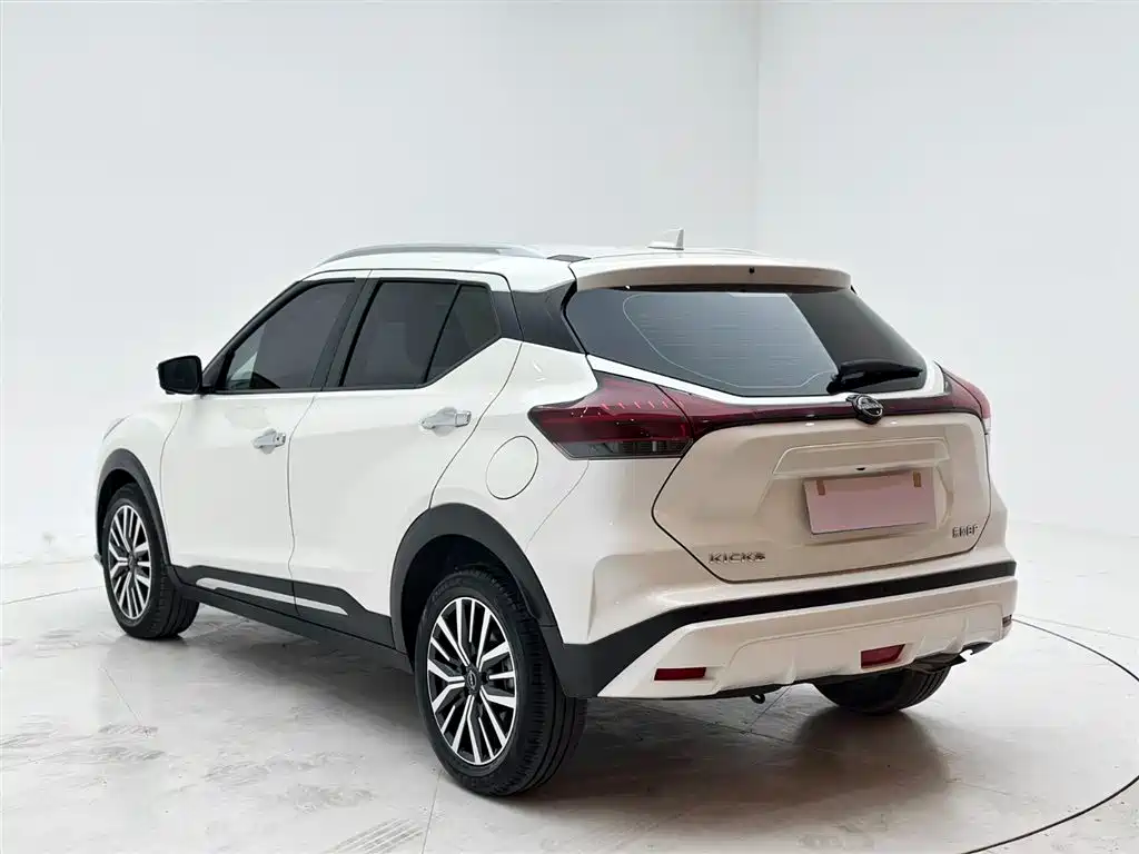 Nissan Kicks 2023 1.5L Luxury