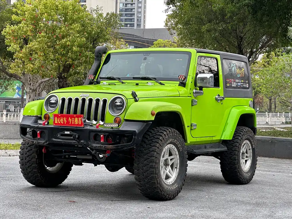Jeep Wrangler 3.6L 2-door 10th Anniversary Commemorative Edition, фото 3