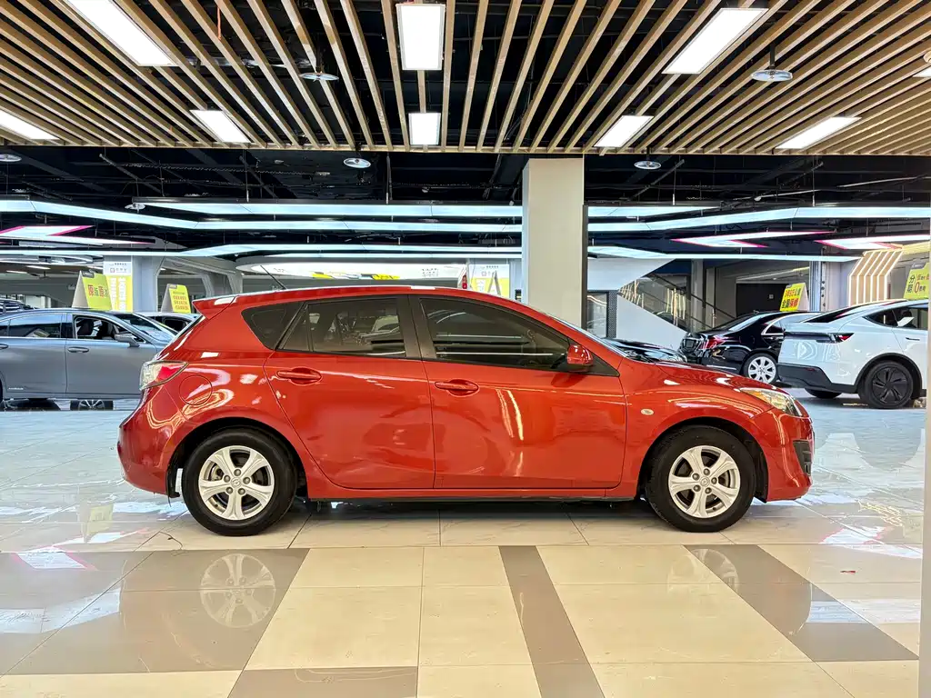 Mazda Mazda3 2010 1.6 AT Luxury