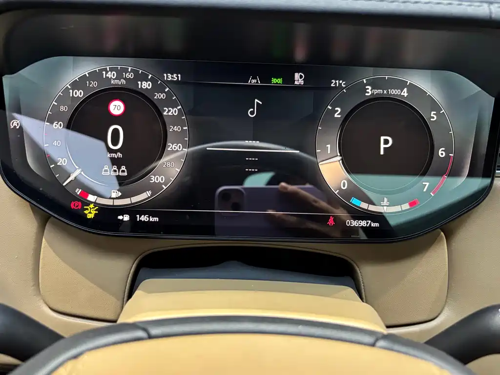 Land Rover Range Rover — миниатюра 20
