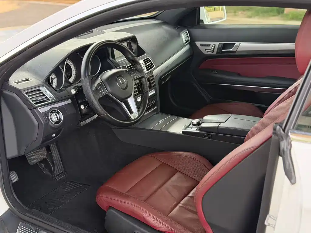 Mercedes-Benz E-Class (Import) — миниатюра 10