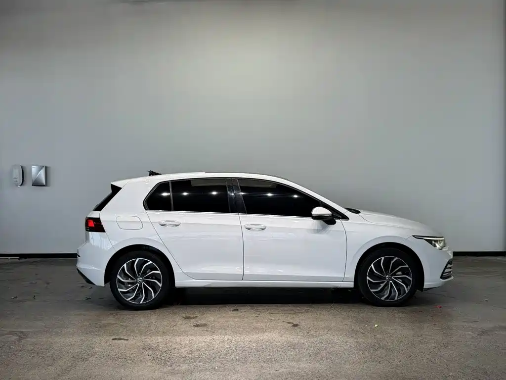 Volkswagen Golf — миниатюра 10
