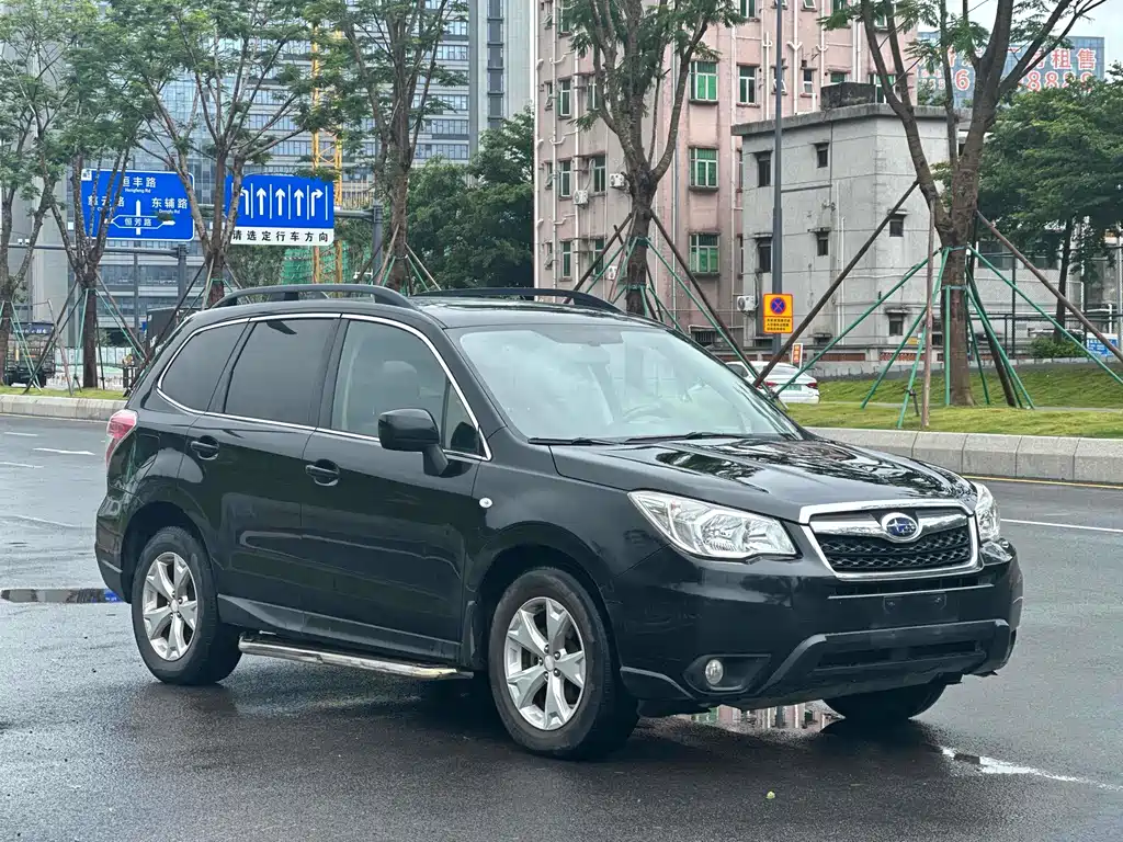 Subaru Forester 2014 2.5i AT Elite