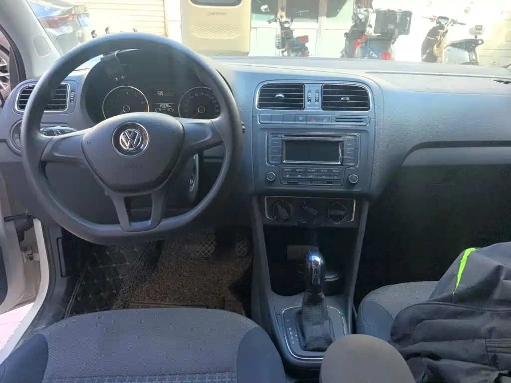 Volkswagen Polo — миниатюра 5