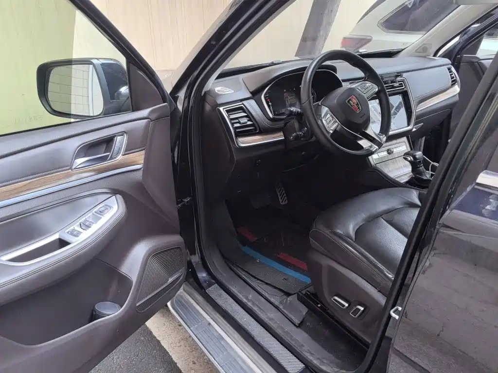 Roewe RX8 — миниатюра 12